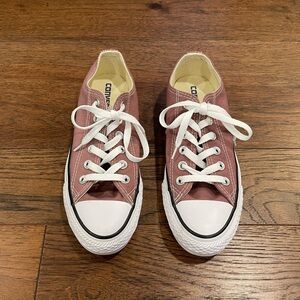 Converse Low Rise